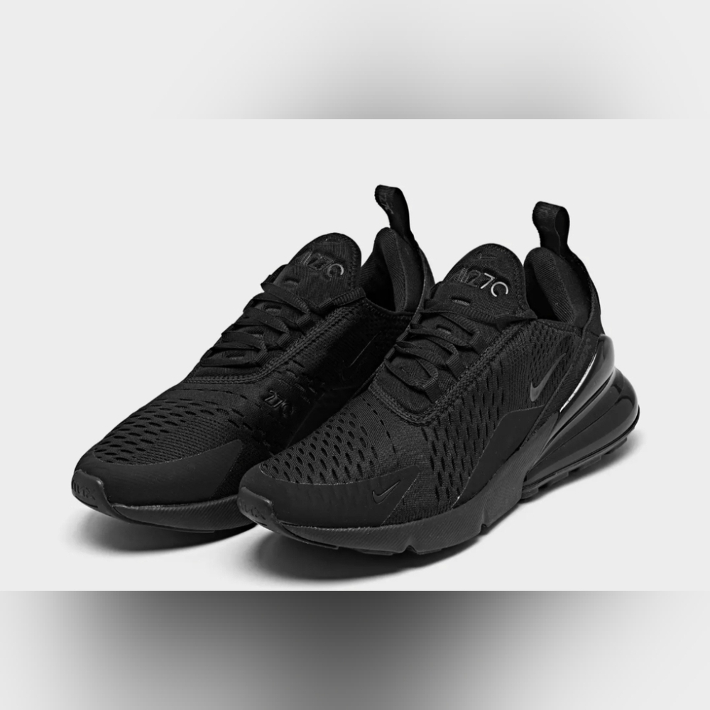 Nike Women's Air Max 270 Casual Sneakers. Feels Like A Size 5.